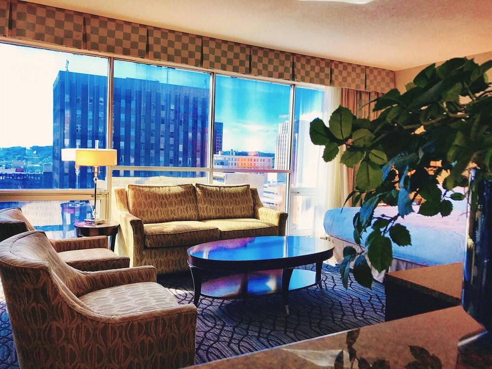 Doubletree By Hilton St Paul Downtown Hotel Сейнт Пол Екстериор снимка